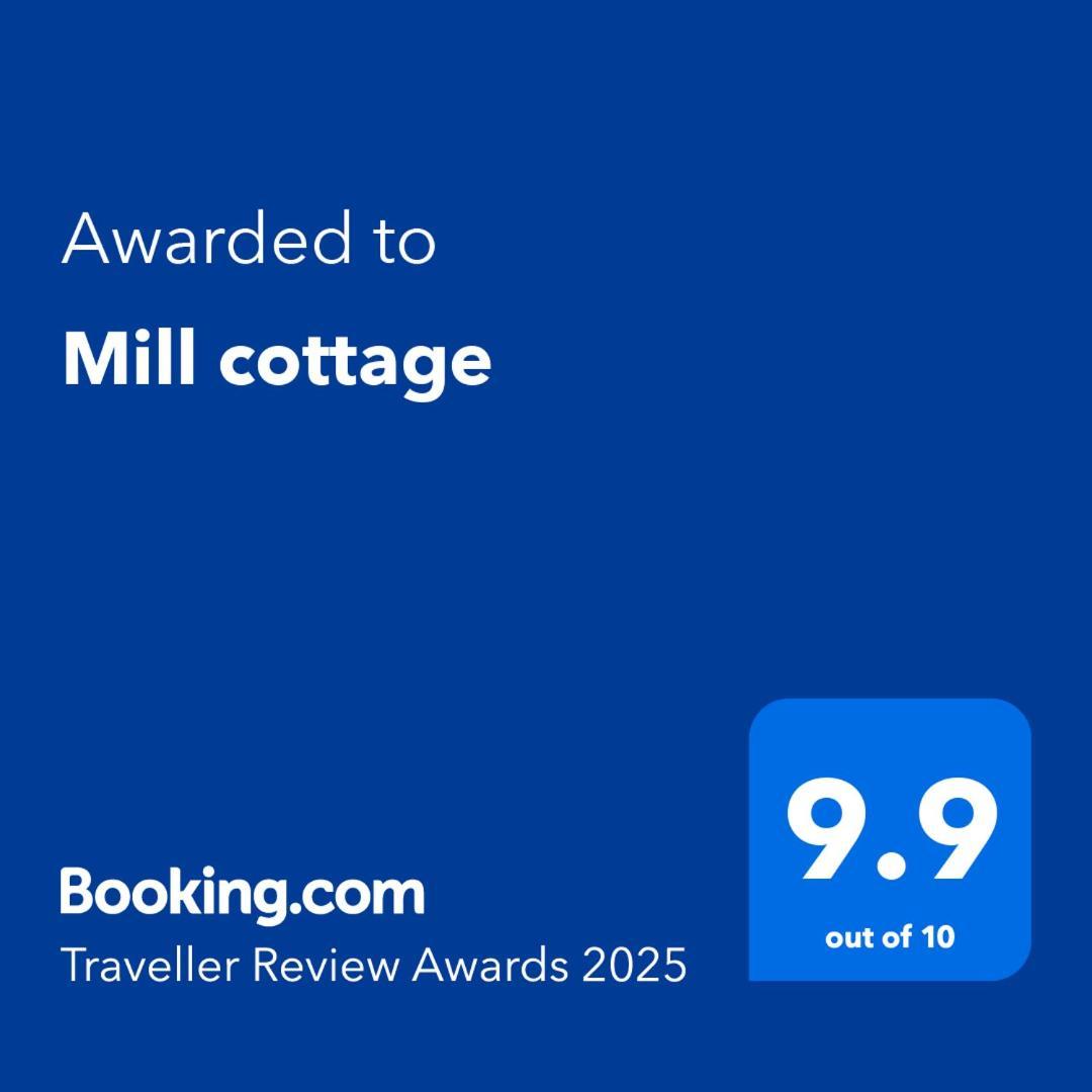 Mill Cottage 卡瑞克福格斯 外观 照片